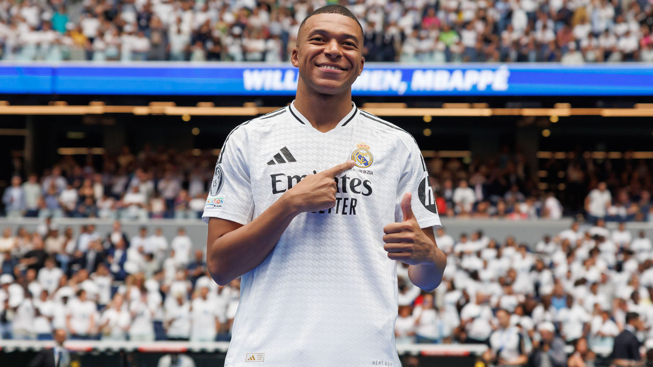 Kylian Mbappe, First Home Match as a Real Madrid Player