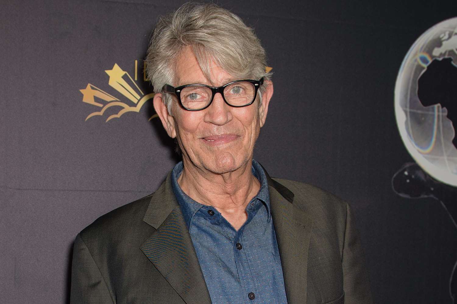 Eric Roberts Apologizes to Sister Julia Roberts in New Memoir